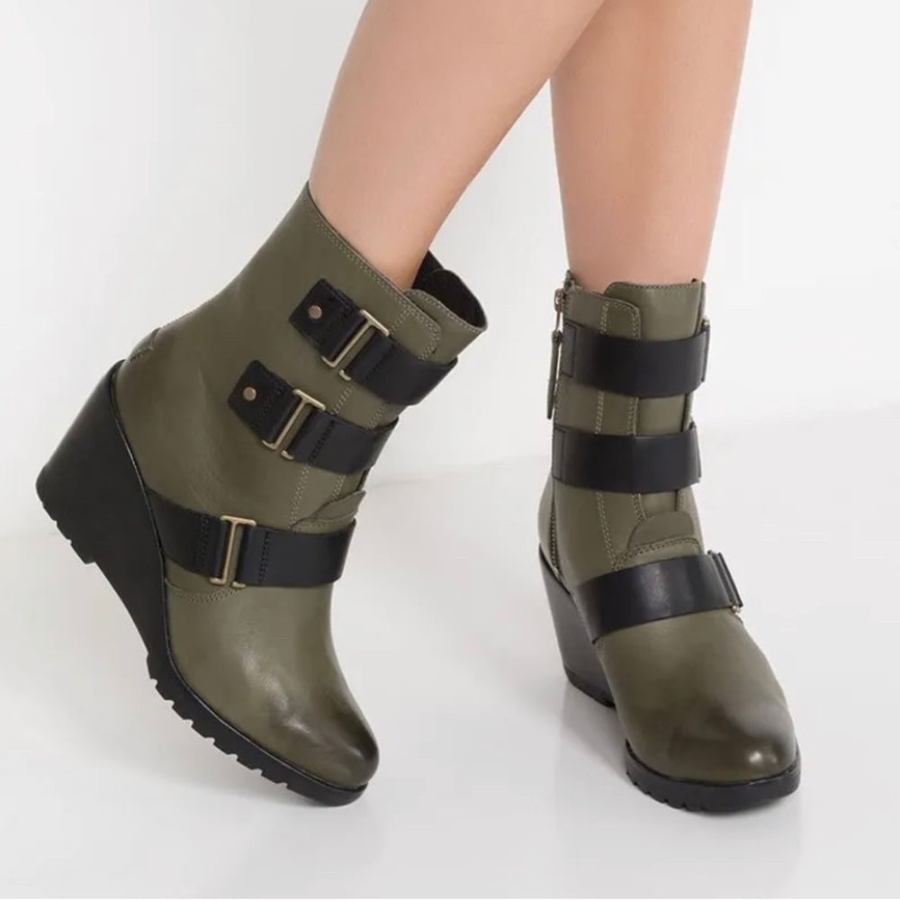 Sorel After Hours Waterproof Leather Wedge Bootie Color Nori Size US 7.5